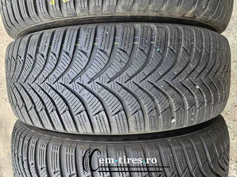 SET 4 Anvelope Iarna 215/65 R16 HANKOOK Winter I cept RS2 98H