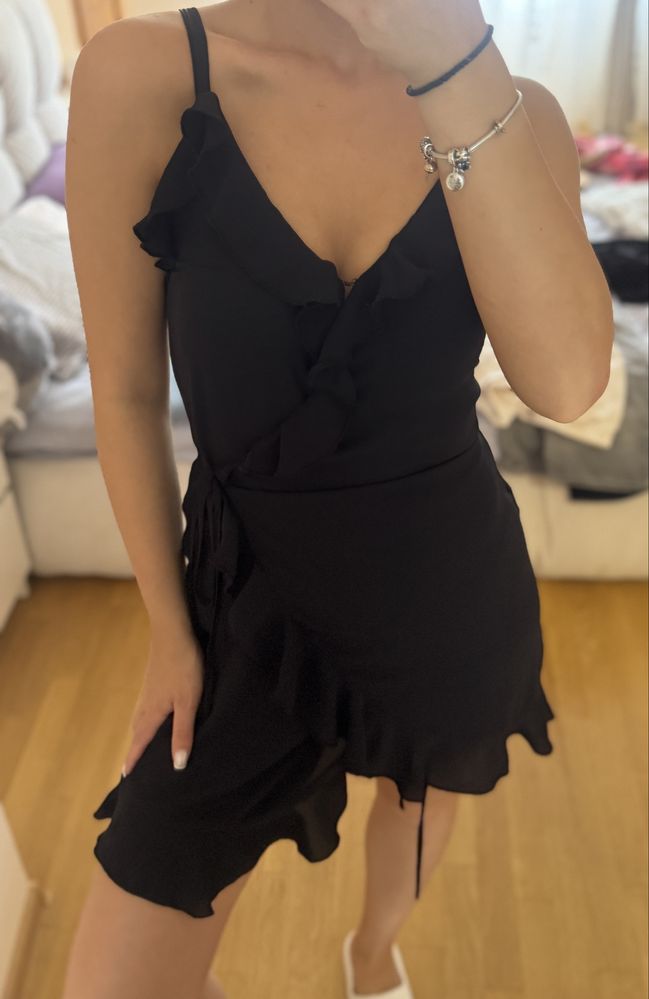 Рокля H&M, LBD -xc/c размер-15лв.