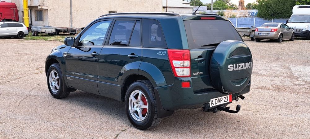 Suzuki Grand Vitara 1.9 DIESEL 4x4 REDUCTOR MIC/MARE an 2010