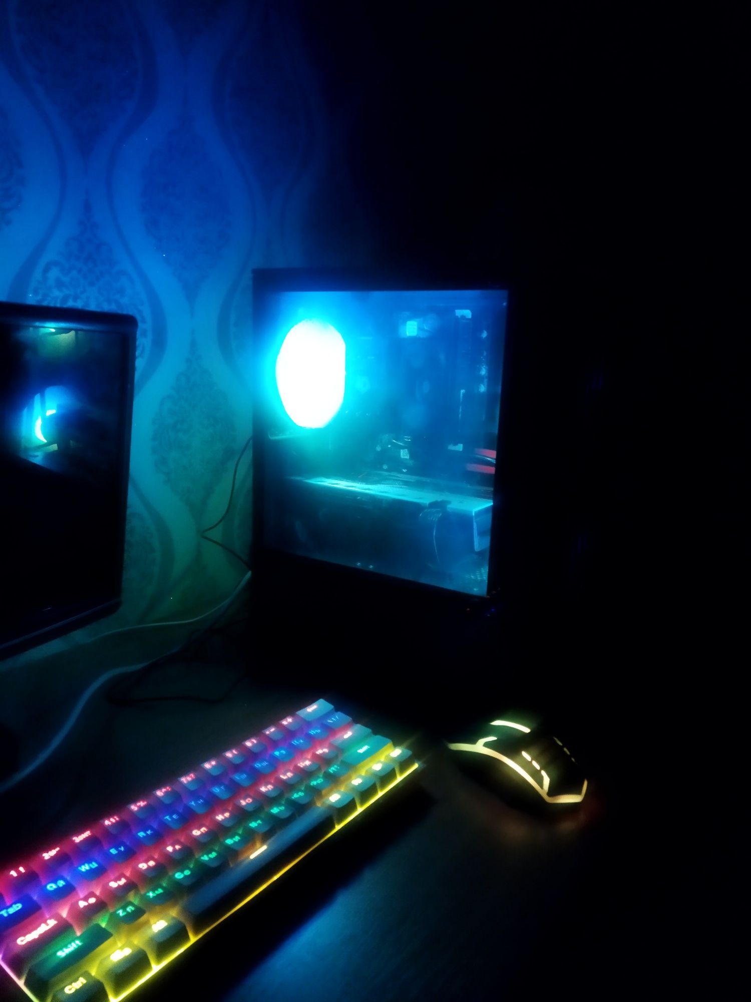 Продам клавиатура Redragon Fizz K617.