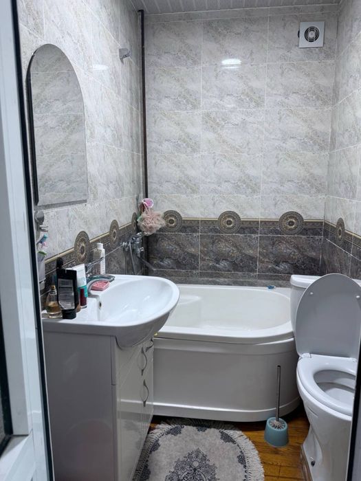 Дом Алчазар 4 сотки 7 комнат 150000&