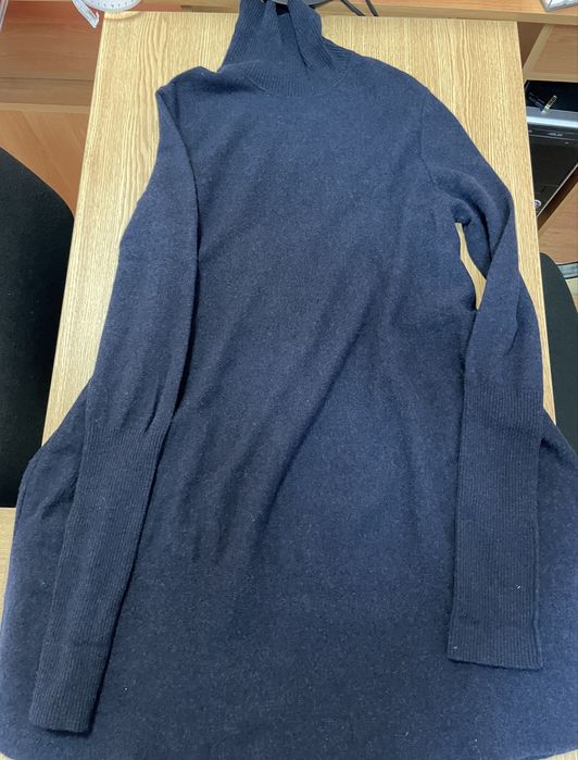 Vând rochie Cos, 100% lana, mărime S
