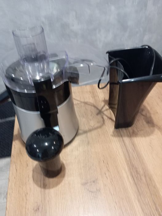 Продам соковыжималку