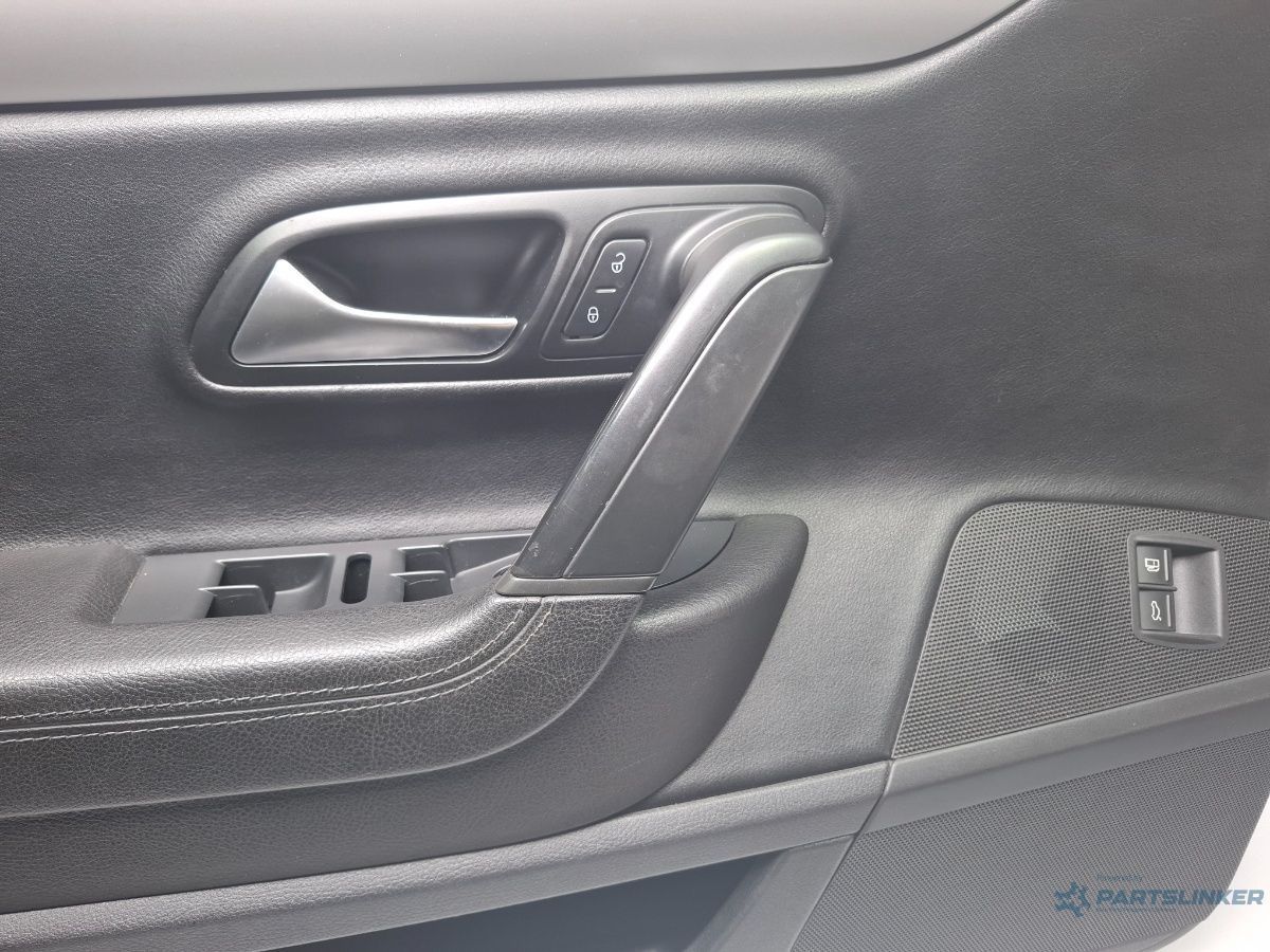 Panou usa stanga fata VOLKSWAGEN PASSAT CC 357 2008 - 2012 TSI CCZB 3C8867011