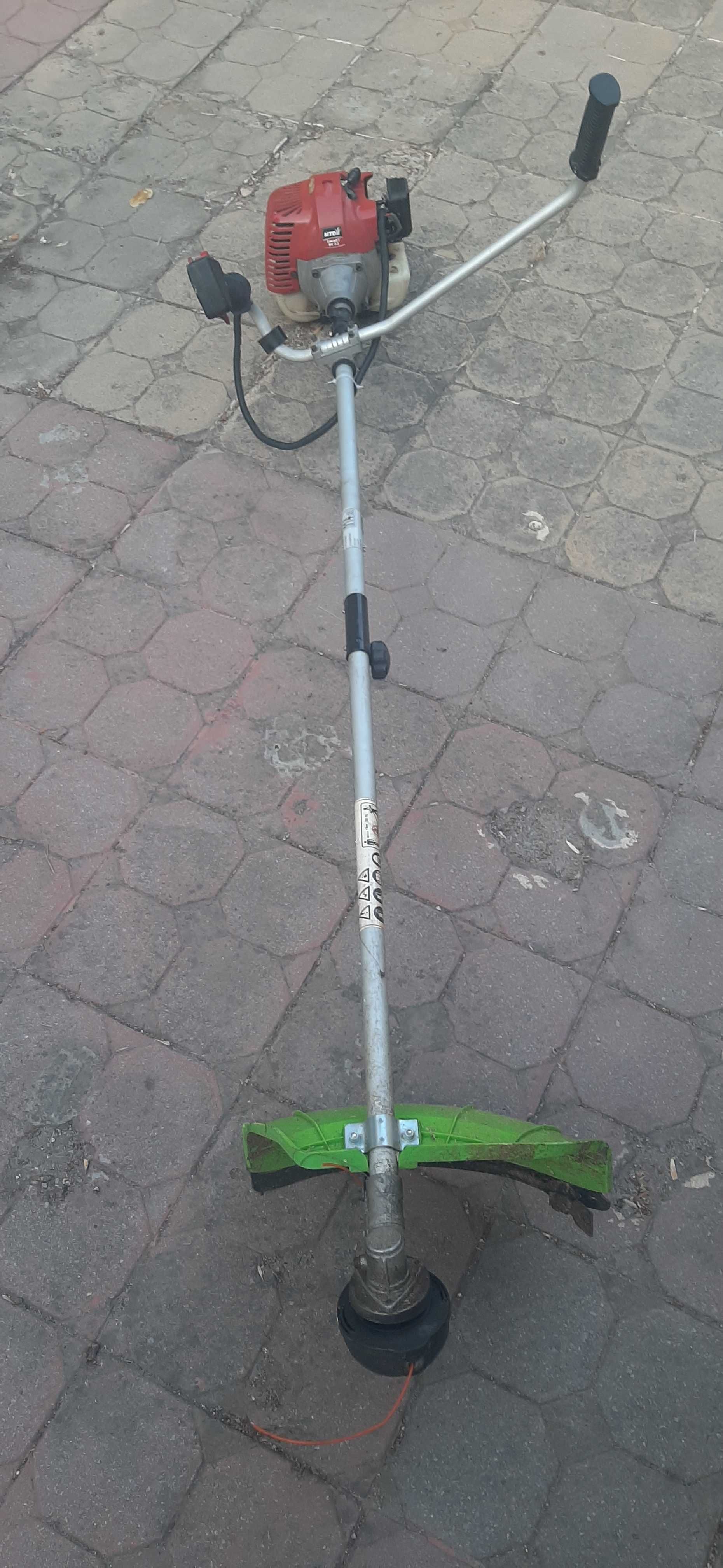 Продавам тример за части
