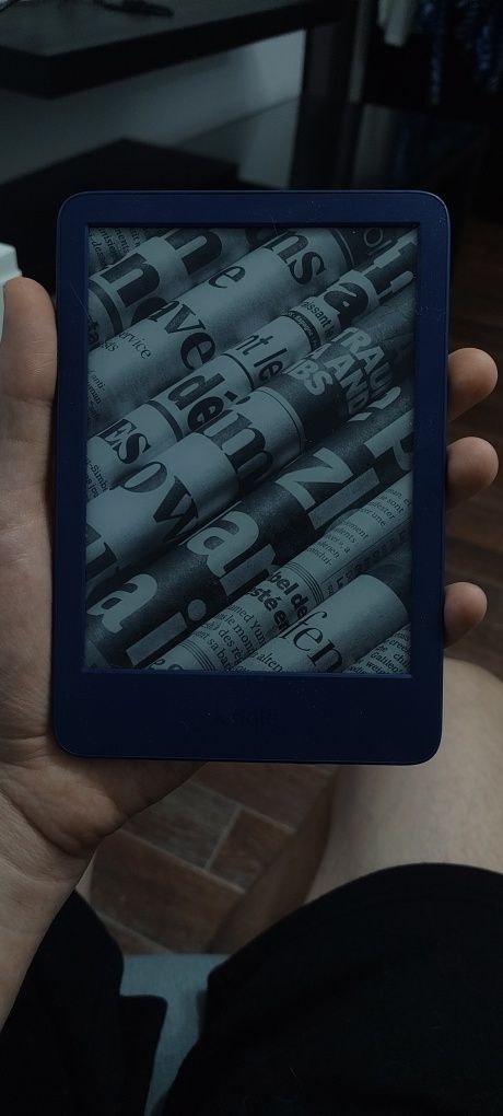 Amazon Kindle 11 (2022, USB-C) — рабочий, с царапинами, без комплекта