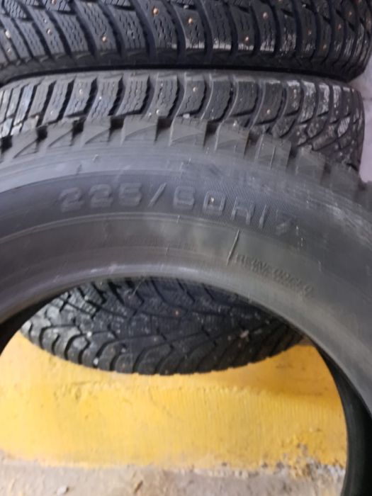 Продам зимние шины 225/60/17