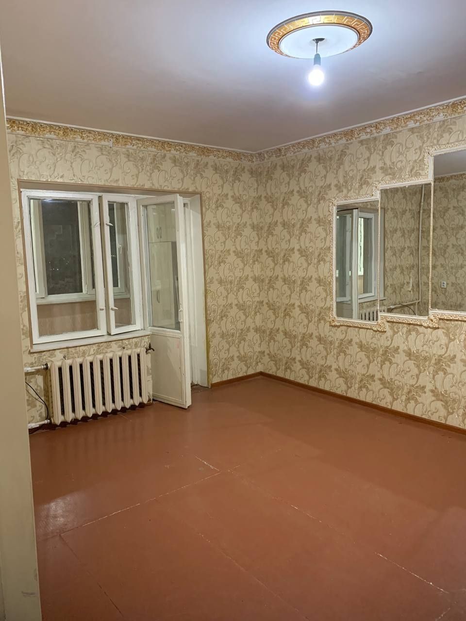 4-х комнатная квартира(без ремонт)