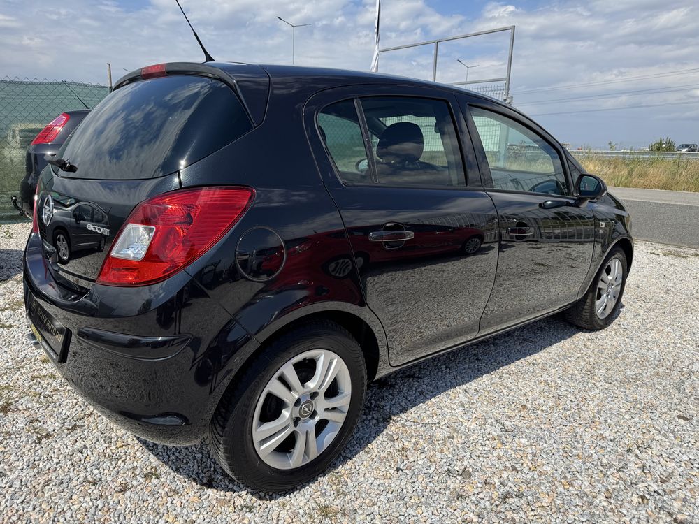 Opel Corsa 1.2 газ-бензин