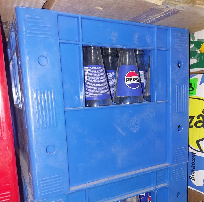 Kola yashik sotiladi