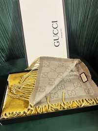 Esarfa / fular Gucci