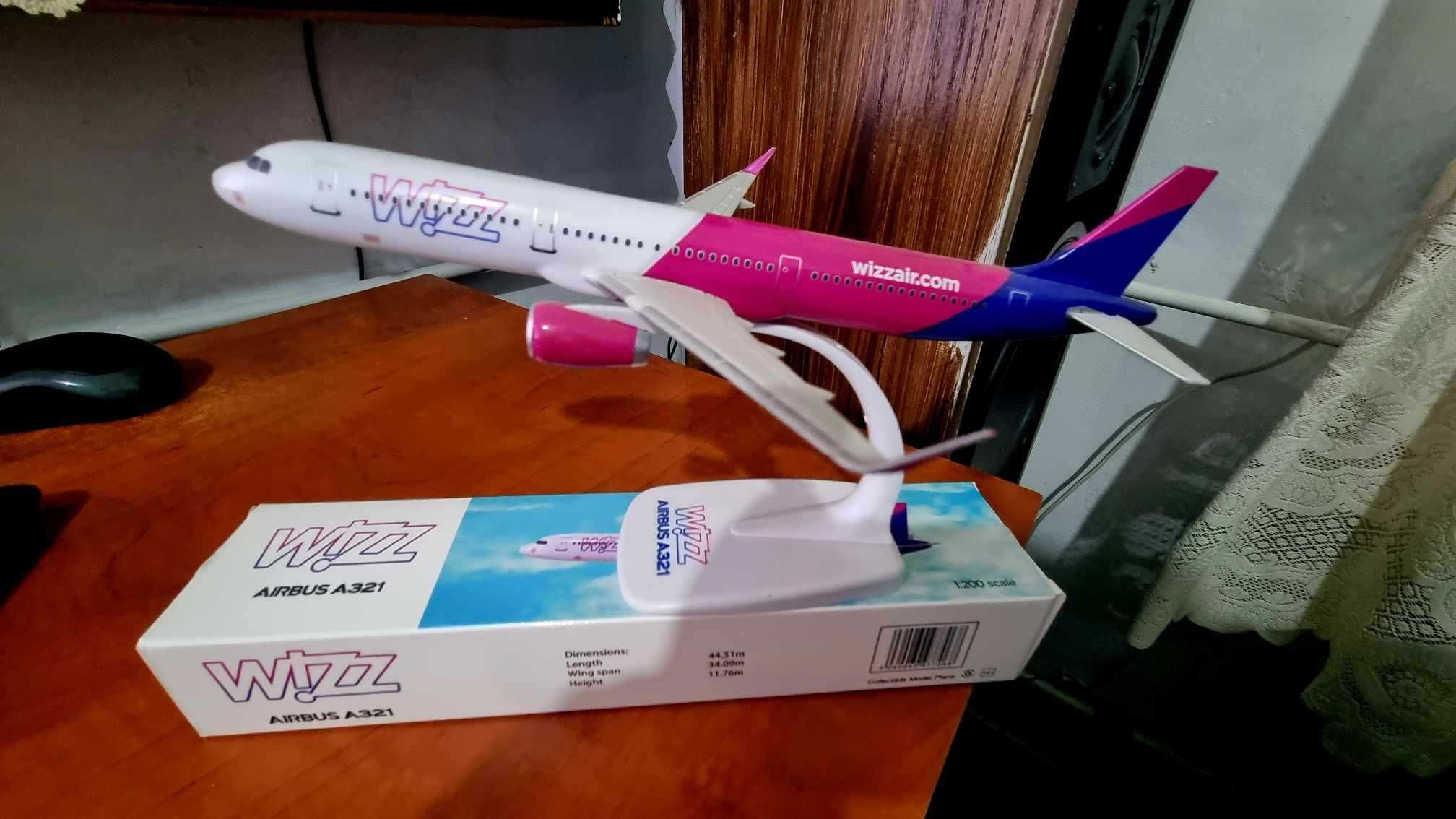Macheta avion Wizz Air Airbus 321