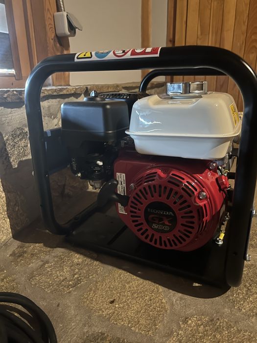 Бензинов Генератор 2.8кв Кохлер СДМО с Хонда мотор