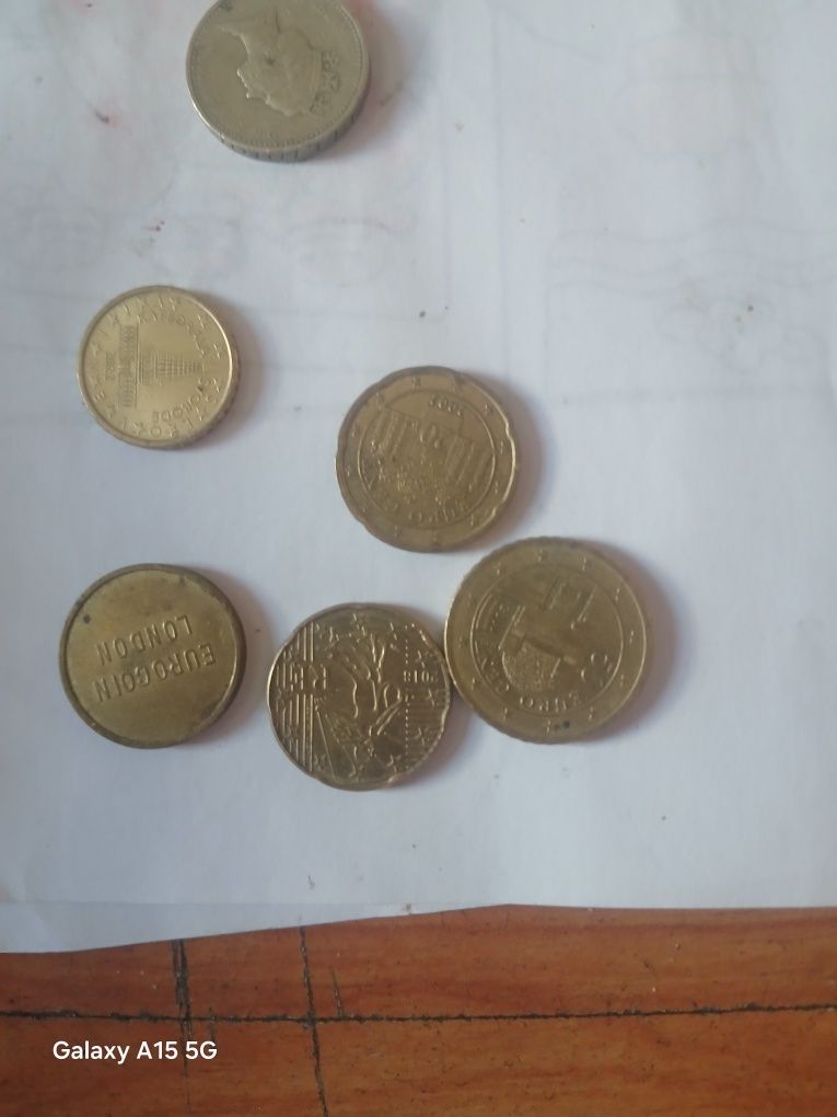 Monede vechi și monede cenți