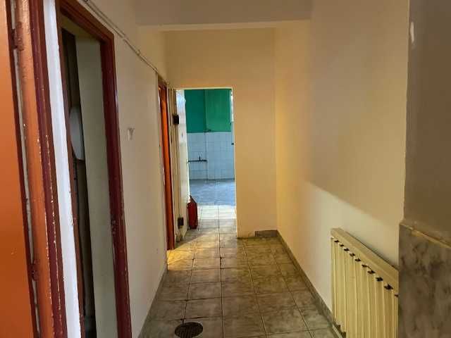 Chirie partial din spatiu comercial parter, cu subsol si terasa-Unirii