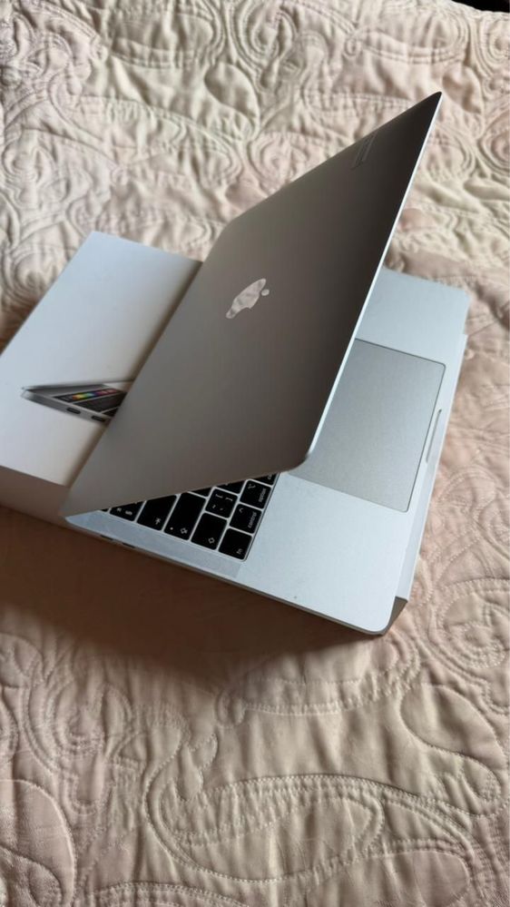 Macbook pro 13 2019