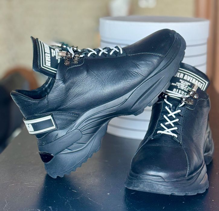 Маратонки ALESSA 39 номер