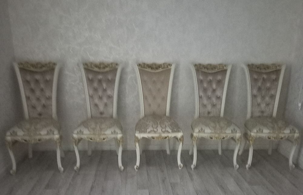 Стулья -4 шт новые