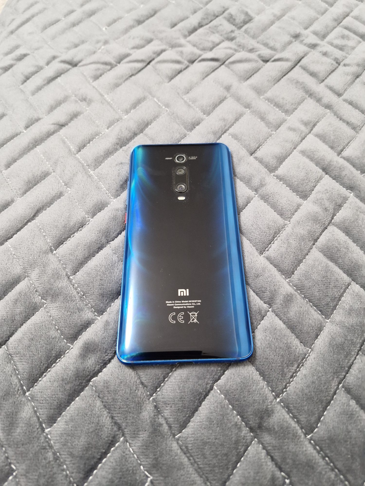 Xiaomi Mi 9T синий