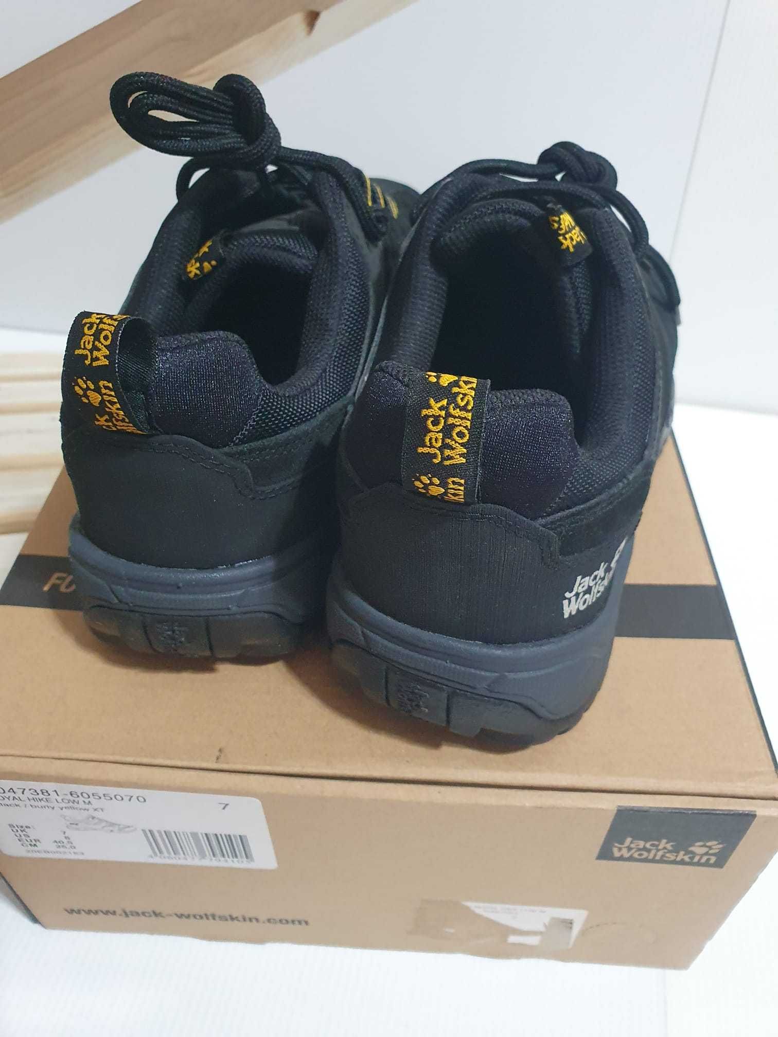 Jack Wolfskin Royal Hike masura 40.5 originali noi in cutie