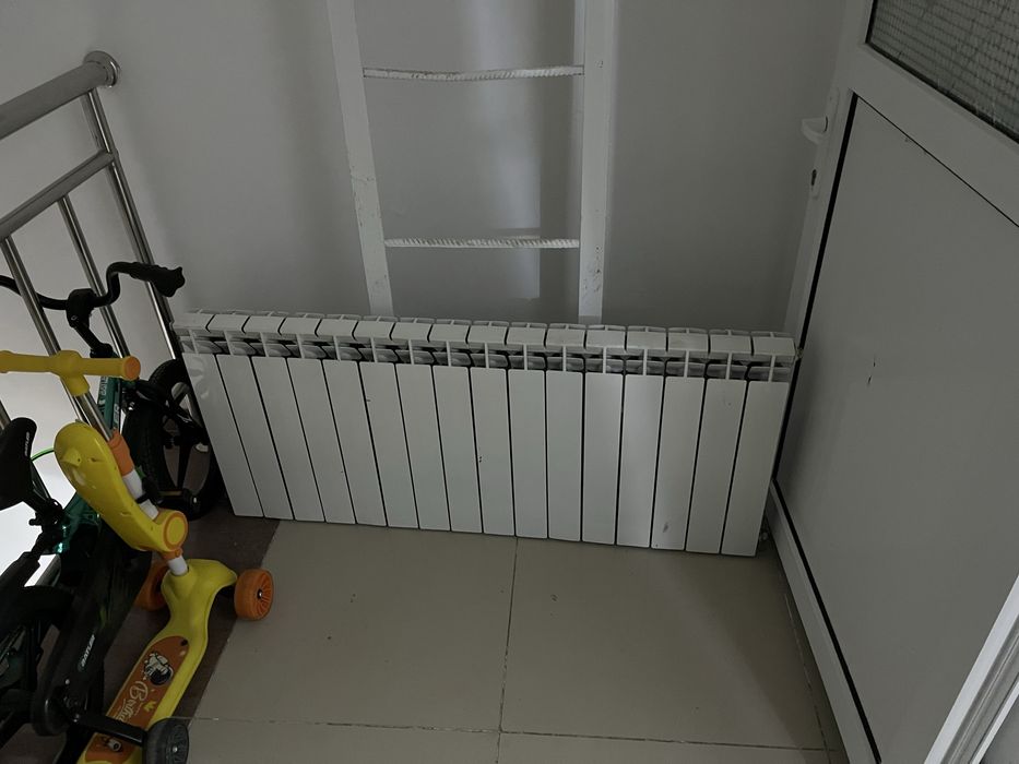 Отдам батарею даром