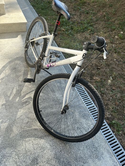 Vînd   bicicletă
