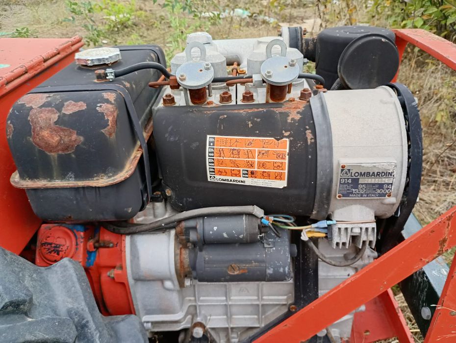 Tractoras/motocultor 33 cp