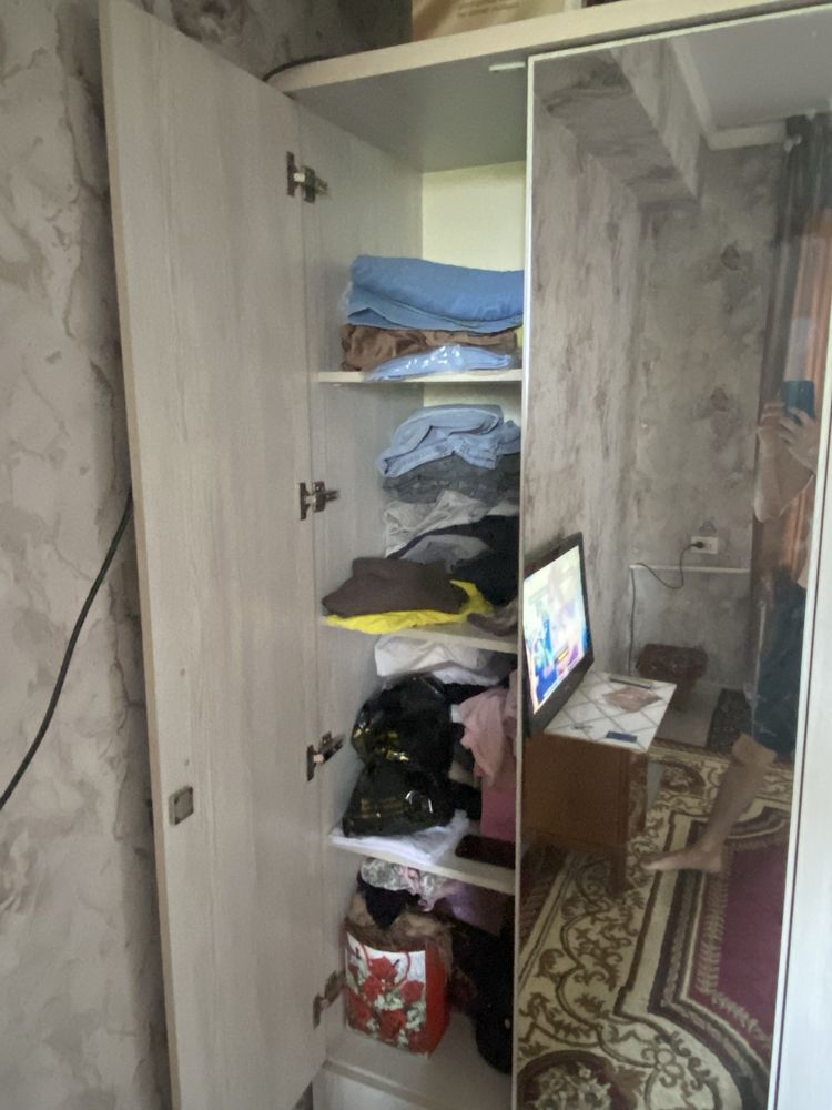 Продается шкаф купе