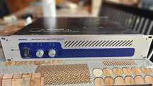 Amplificator Macro 830