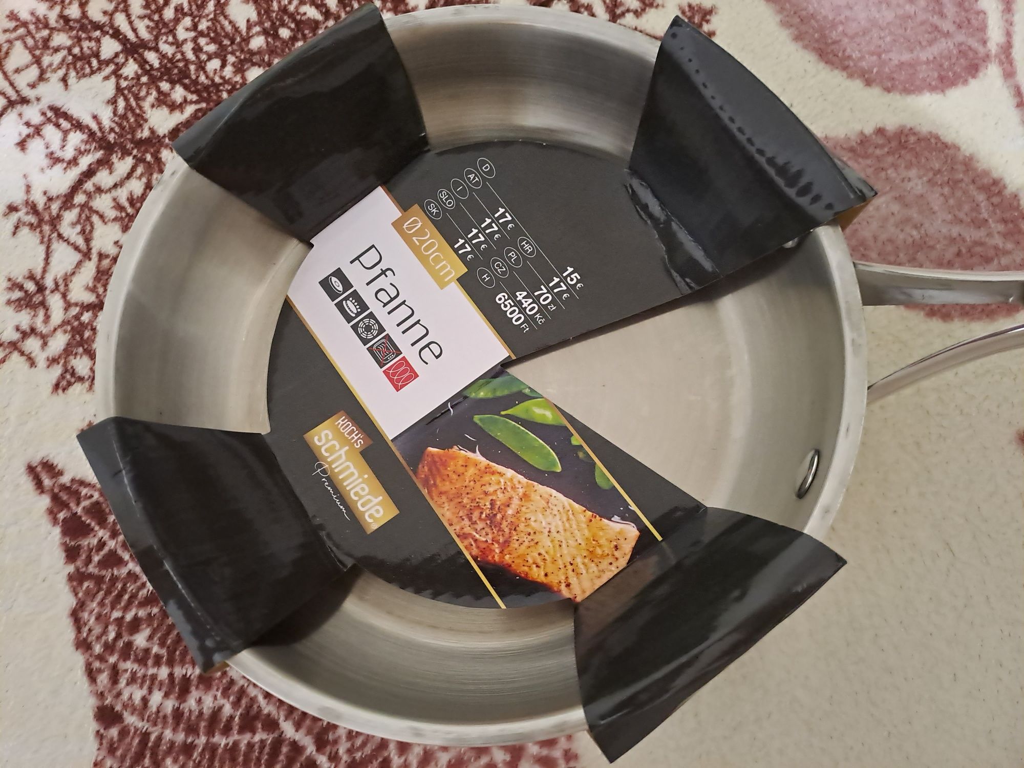 Сковородка новая