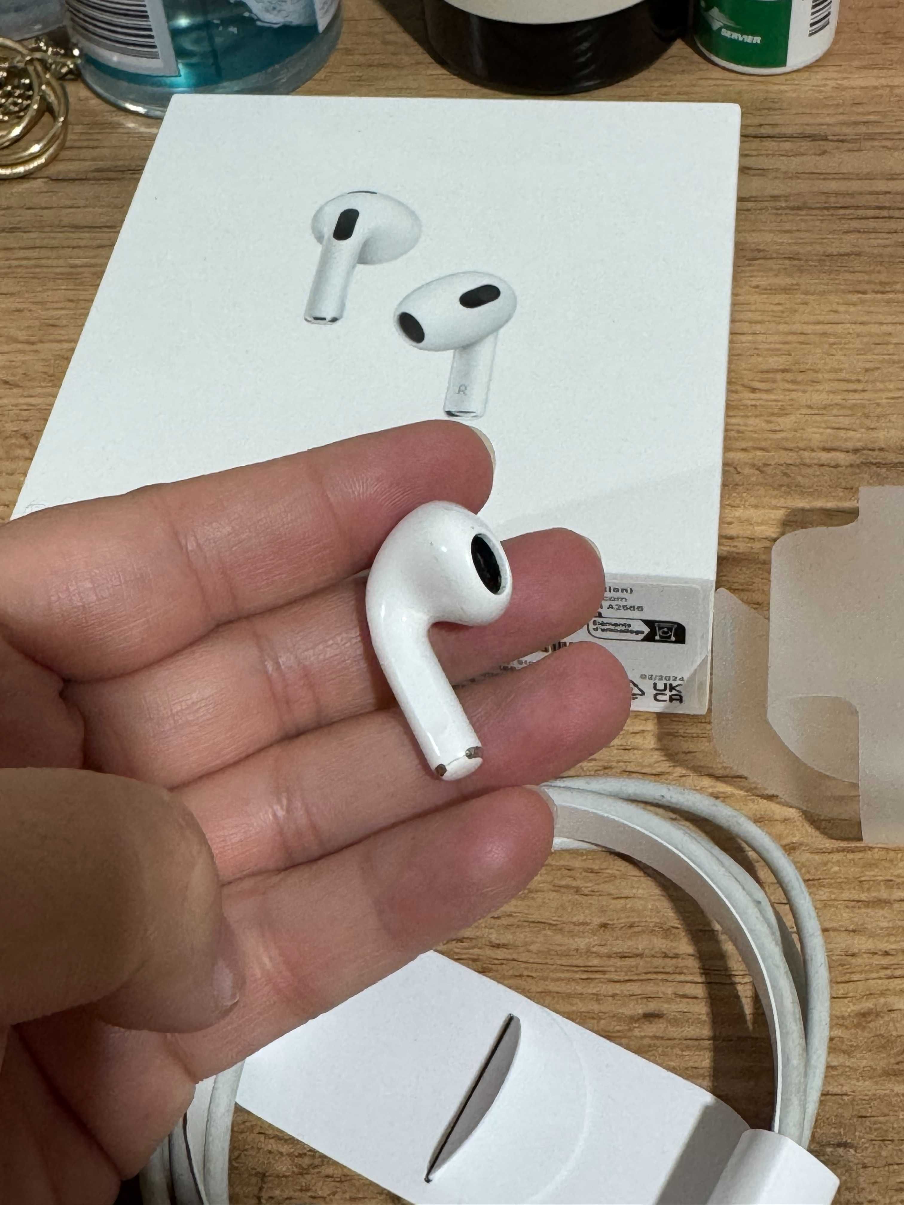 Зарядный кейс Apple AirPods 3 MagSafe Case