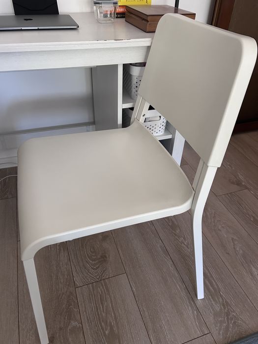 Scaun Ikea alb si verde