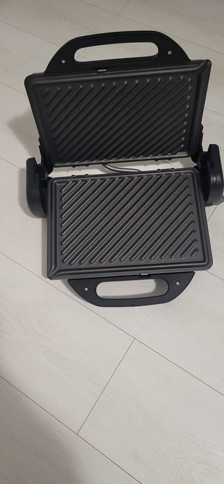 Aparat Grill Phillips model HD 4467