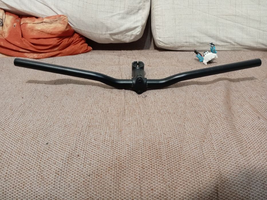 Vând pipă + ghidon noi