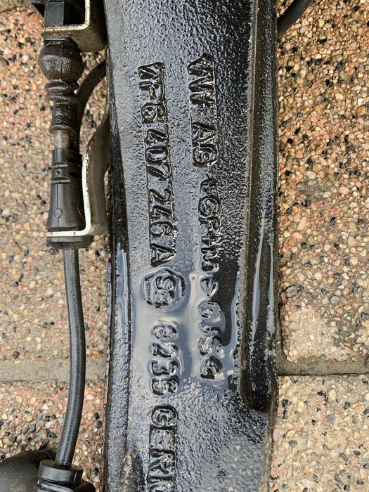 Fuzeta Stanga/ dreapta , etrier , brate , perne Touareg 7p