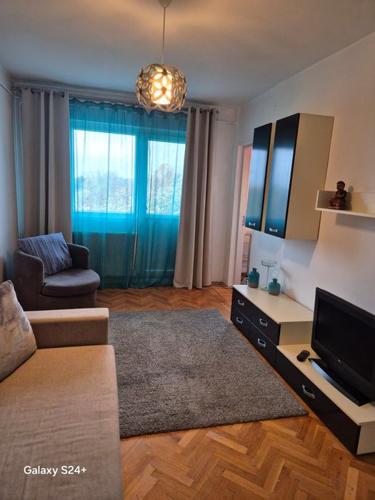 Garsoniera de închiriat pe Praporgescu, zona centrala, malul Mureșului