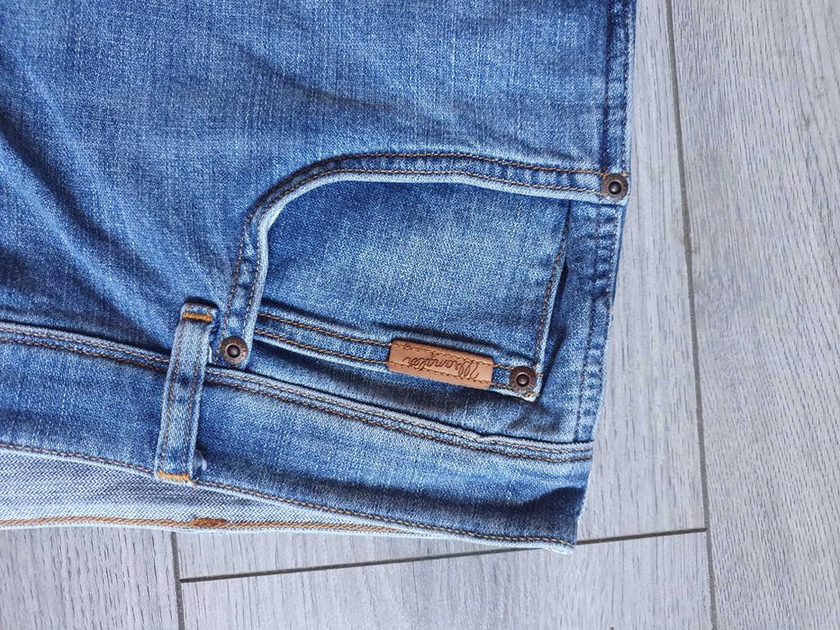 Blugi WRANGLER "Texas" (Stretch) - Marime W40 L32 (Talie 106 cm)