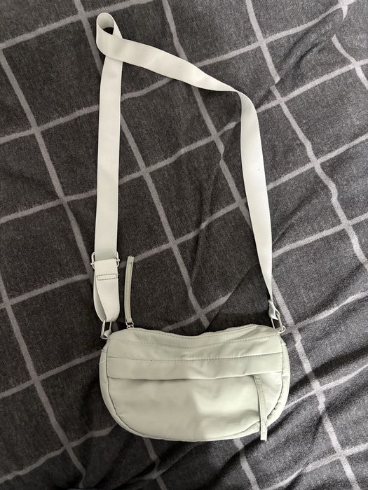 Различни модели дамски чанти