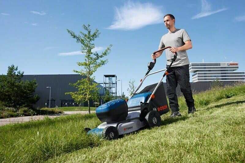 Акумулаторна косачка за трева GRA 18V2-46 2xProCORE 18V 8.0Ah+ Bosch