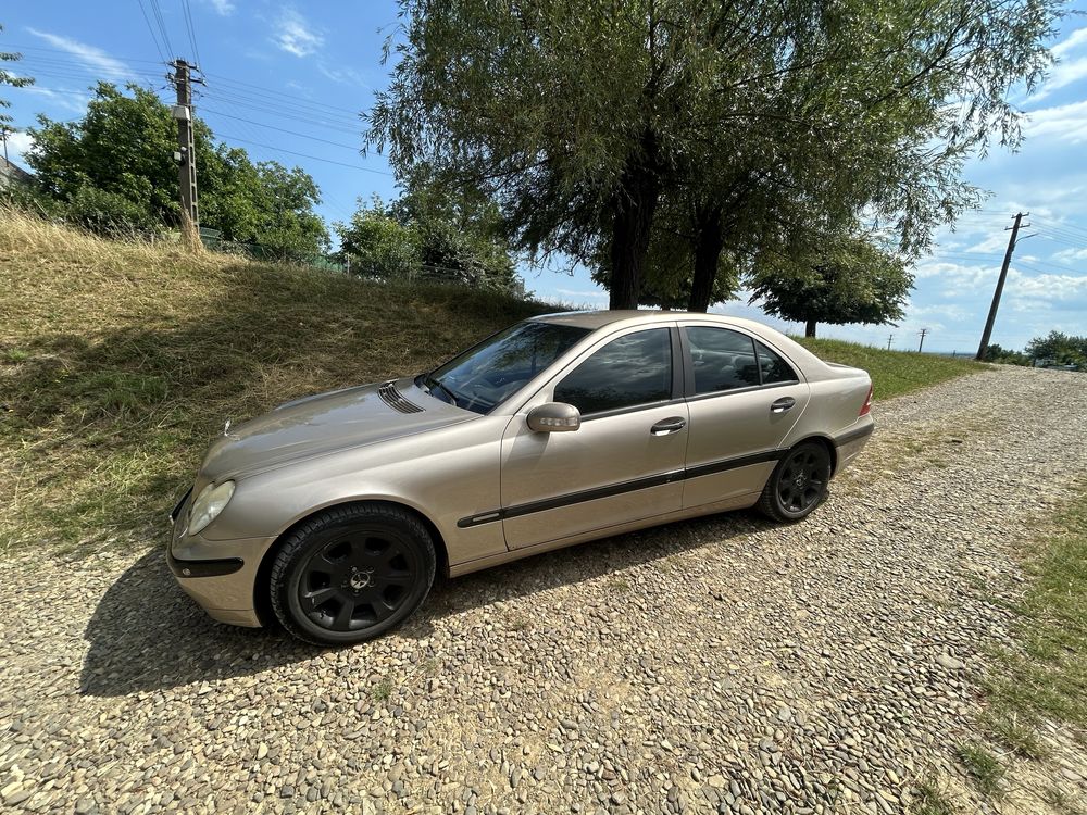 Mercedes C class W203