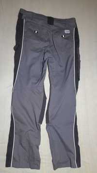 Pantaloni de Salopeta marca BOCO