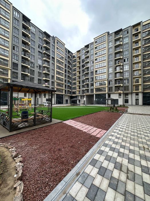 Yakkasaroy City Mall