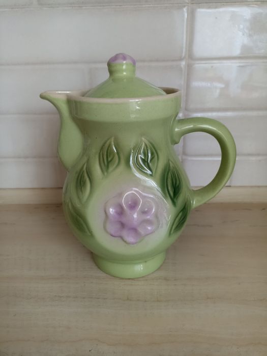 Керамический кувшин