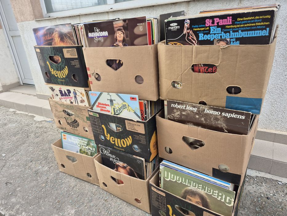 Vând Lot 1300lp muzică ușoară mixta straină anii 1970-1990