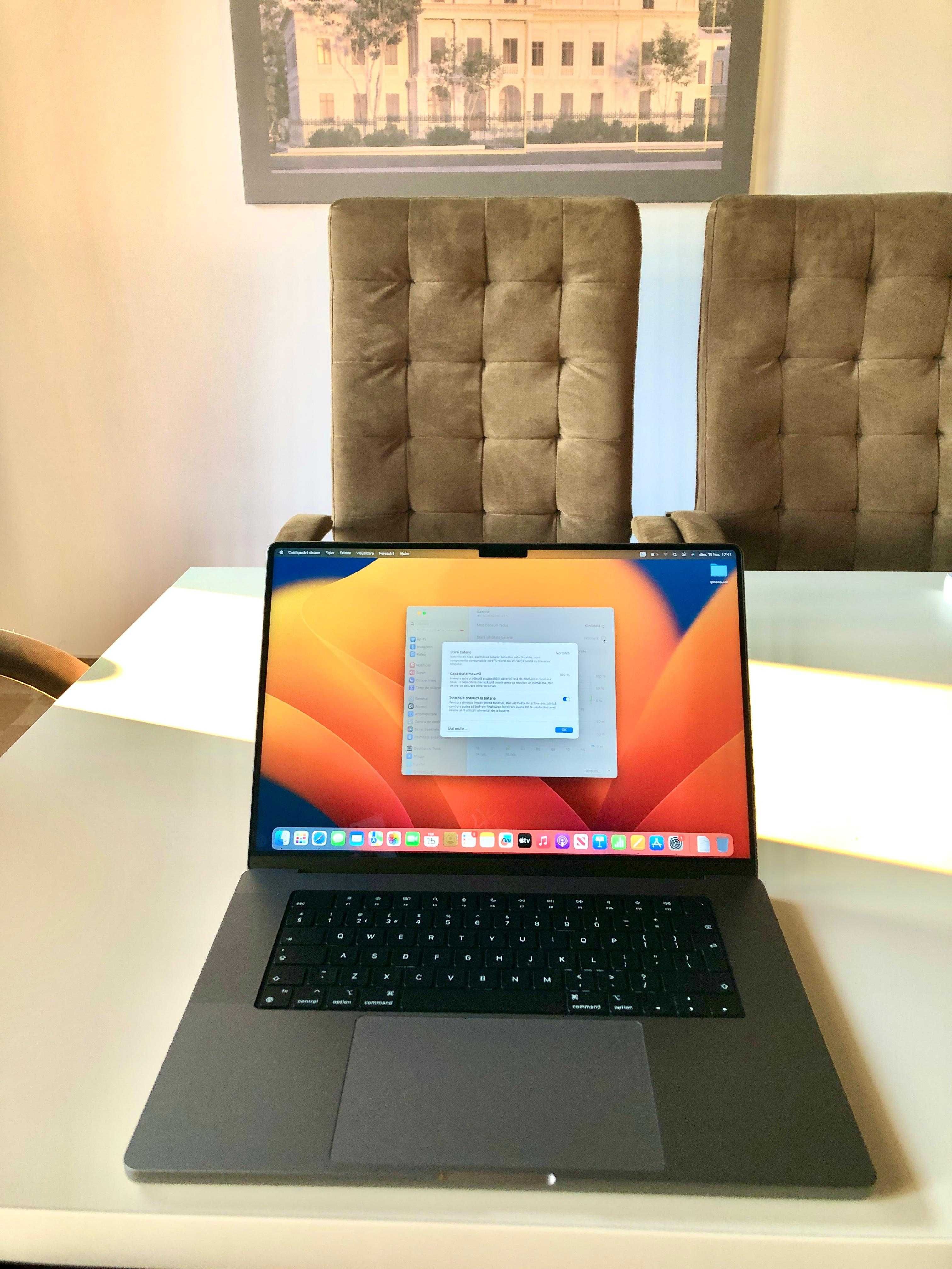 MACBook PRO Apple, diagonala 16", 1TB SSD,Procesor M1 PRO,16 GB RAM