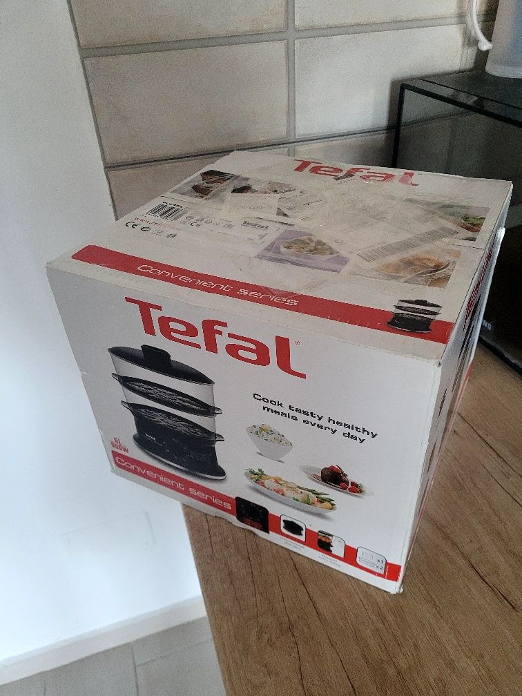 Aparat de gatit cu aburi Tefal VC1401 900W 6 Litri Negru