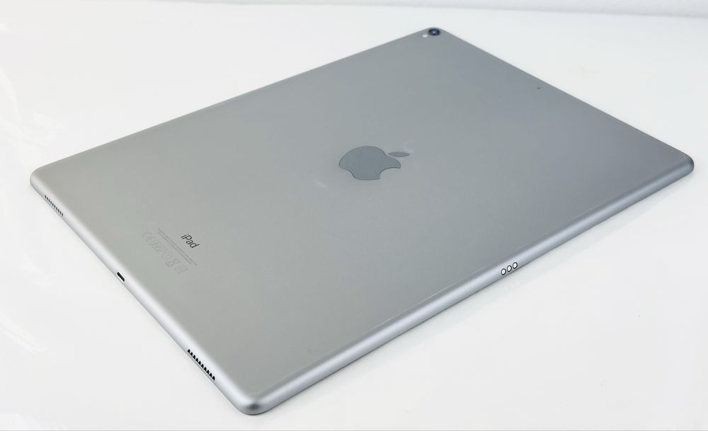 Apple iPad Pro 12.9 (2nd Gen) 64GB Space Gray Перфектен! Гаранция