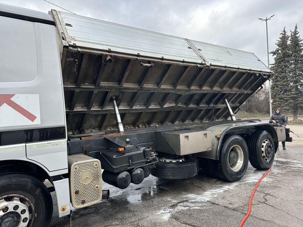 Mercedes-banz Actros