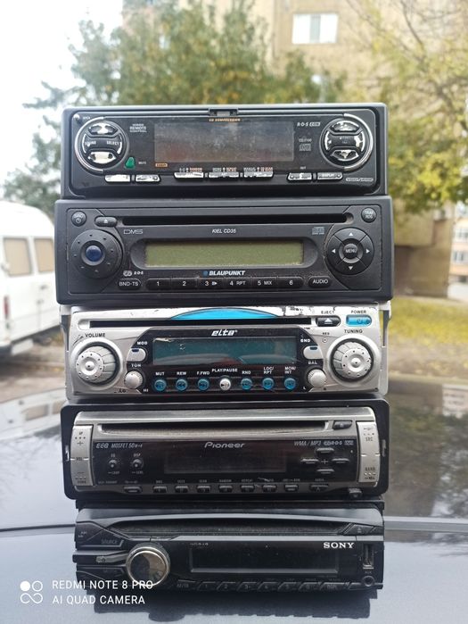 CD и касетофони за кола автомобил