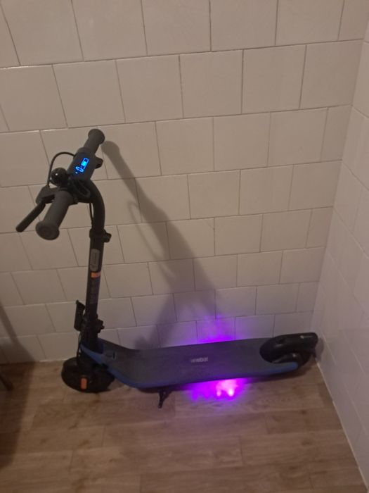 Vând trotineta electrica ninebot copiii